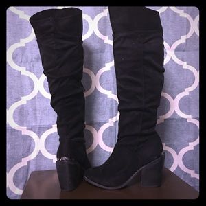 Lelia Stone "Donna" black suede boot
