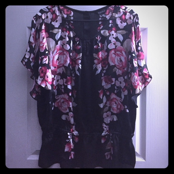 White House Black Market WHBM split sleeves XL