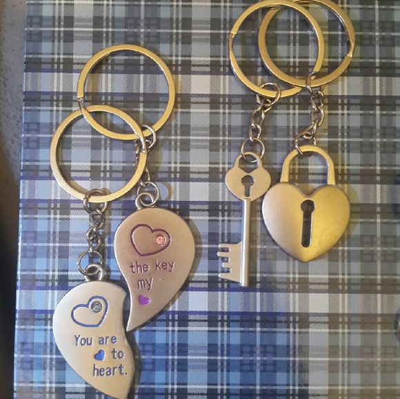 *!*Couples Keychains*!* (Choose set) - Picture 2 of 4