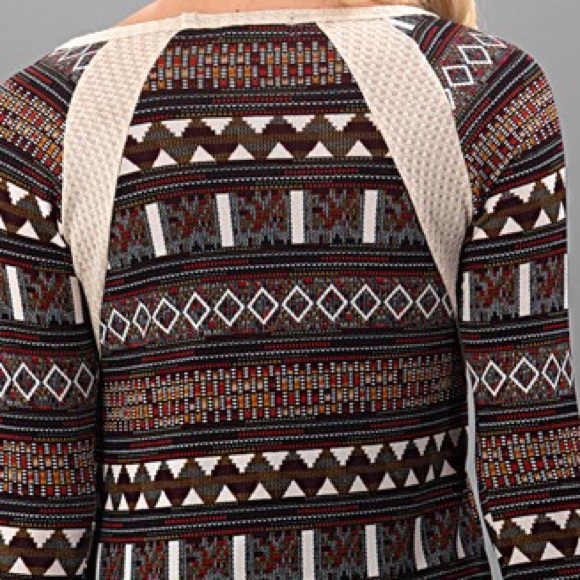 Gorgeous! ribbed thermal contrast top! LAST ONE - Picture 3 of 3