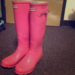 Hunter Boots. Tall and size 6M. Color: pink