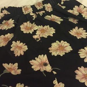 🌸FLORAL TOBI SKIRT🌸