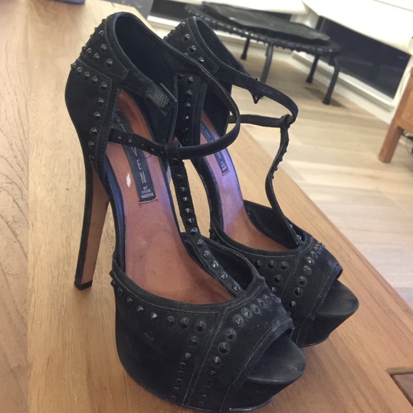 Steve Madden platform pump. - Picture 3 of 3