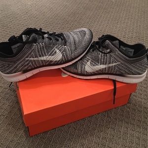 Women's Nike fly nets