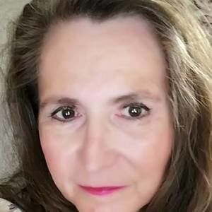 Meet your Posher, Deborah