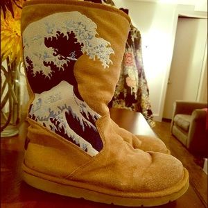 Wahine UGGS (limited edition) ~