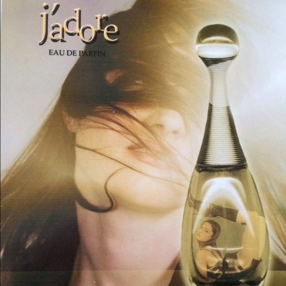 MEET YOUR POSHER! 😘💋 - Picture 3 of 4