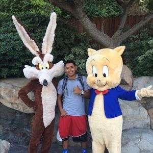 Meet your Posher, Andres