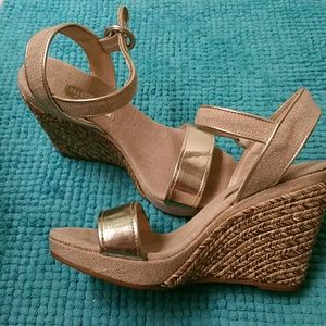 ????Maypol gold wedges????