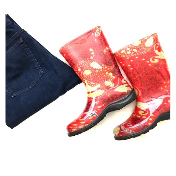 NWT Slogger rain boots