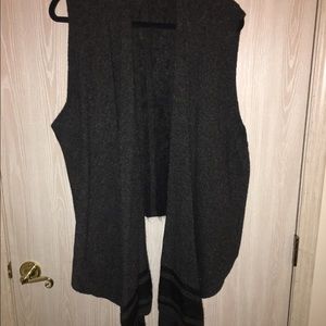 Banana Republic Vest/Shaw Deep Gray & Black Stripe