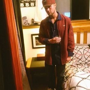 Meet your Posher, Tayler