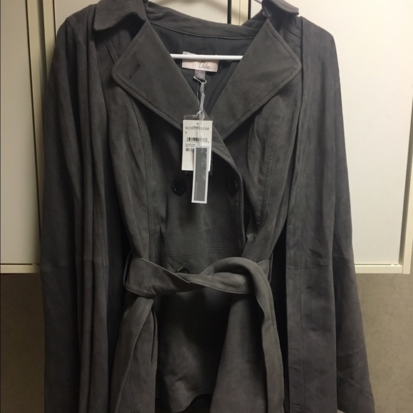 Olivia Palermo Jackets & Coats - Chelsea28 Suede Trench Vest with removable cape Olivia Palermo Jackets & Coats - Chelsea28 Suede Trench Vest with removable cape