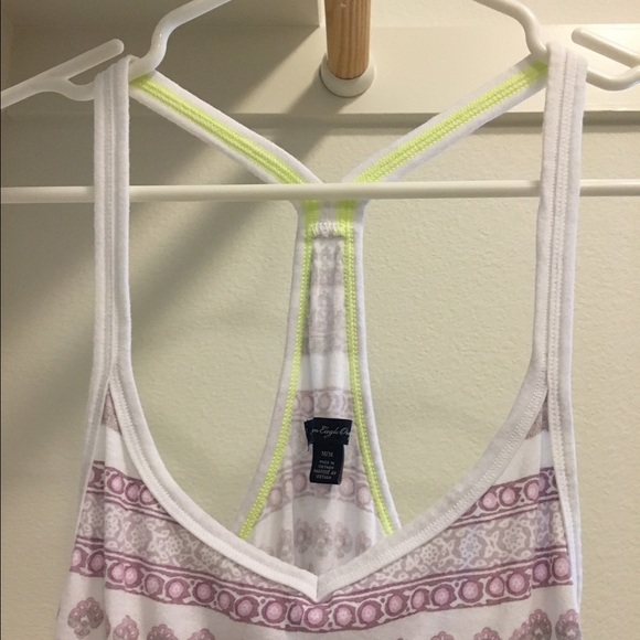 American Eagle Outfitters patterned tank - Picture 4 of 4