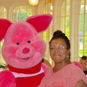 Meet your Posher, Marilyn