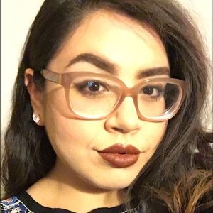 Meet your Posher, Fatima