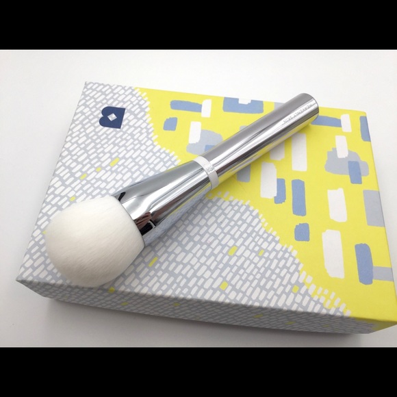 IT Cosmetics Bye Bye Pores Powder Brush #701