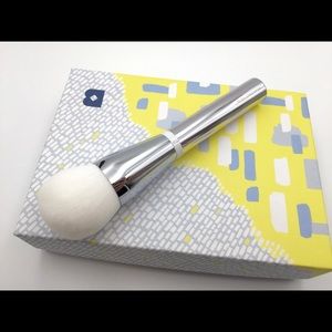 IT Cosmetics Bye Bye Pores Powder Brush #701