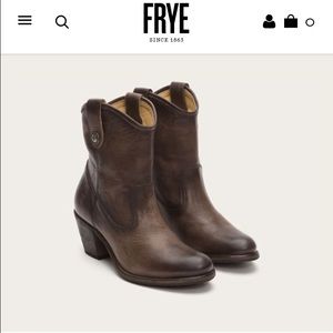 Frye Jackie Button Short