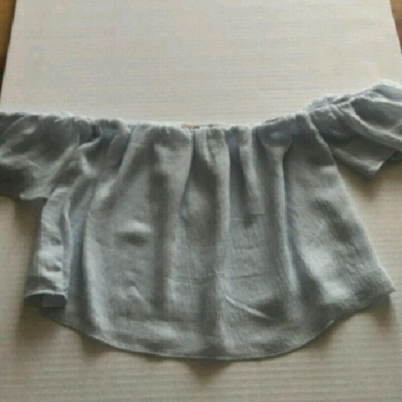 Off the shoulder blouse, Sz S