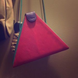 Triangle pink purse