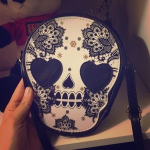 Skull purse