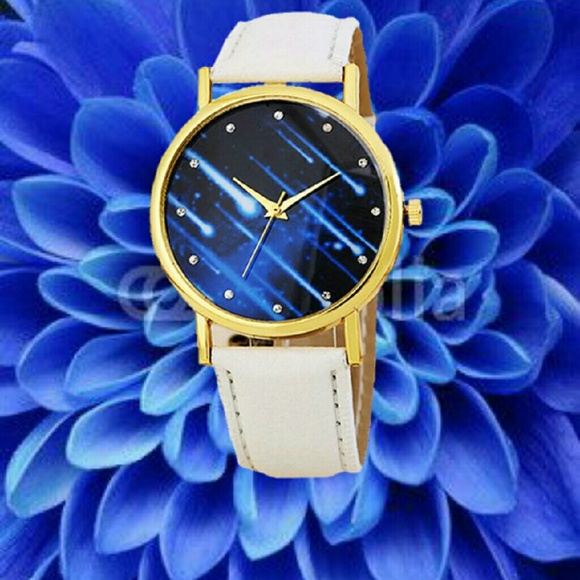 Blue Face Quartz Watch with White BandMaterials: - Picture 2 of 5