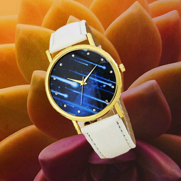 Blue Face Quartz Watch with White BandMaterials: - Picture 3 of 5