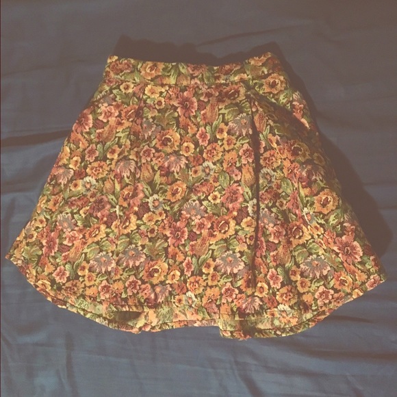 BCBG high waisted floral skirt