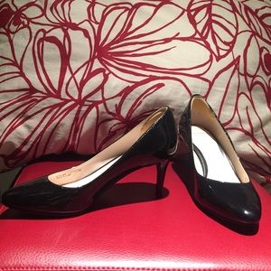 Black patent pumps