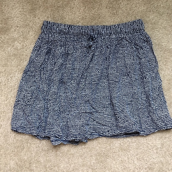 Navy blue and small white polka dot skirt - Picture 2 of 2