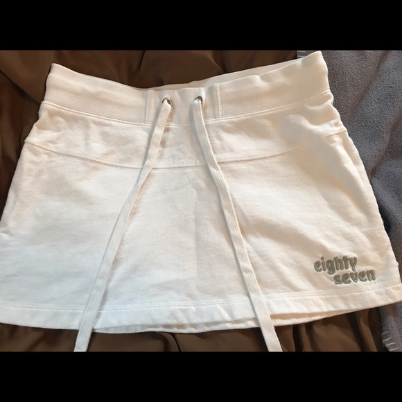 Aeropostale White cotton mini skirt. Size XS