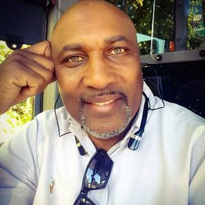 Meet your Posher, Robert