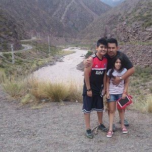 Meet your Posher, Juanni