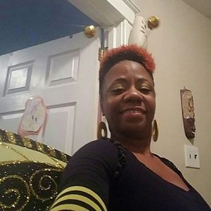 Meet your Posher, Ramona