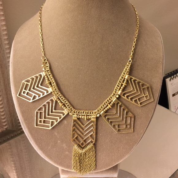 Saks fifth avenue necklace