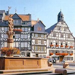 Meet your Posher, Edward