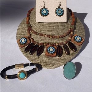 Wanderlust Wood Necklace