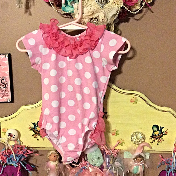 Polka dot onesie with ruffles NWOT 👙👙