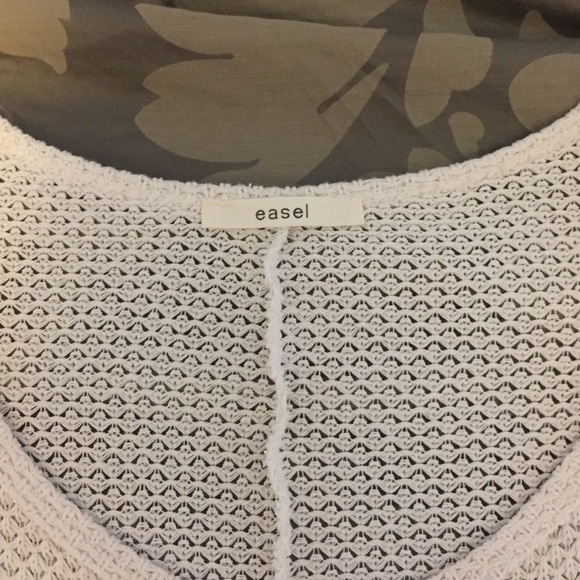 ☀️ 🆕 Easel Off the Shoulder Tunic 🌟 Medium - Picture 2 of 4