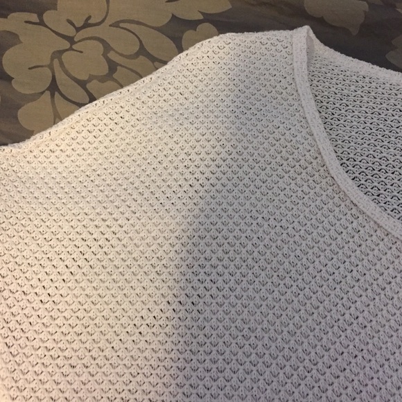 ☀️ 🆕 Easel Off the Shoulder Tunic 🌟 Medium - Picture 3 of 4