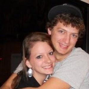 Meet your Posher, Hallie