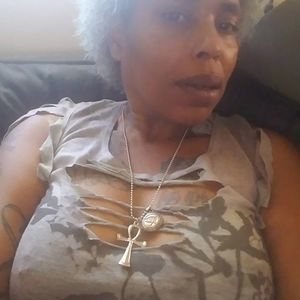 Meet your Posher, Mia