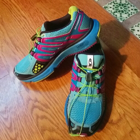 Athletic Shoe