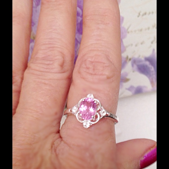 Lilac Quartz, White Topaz - Picture 3 of 3