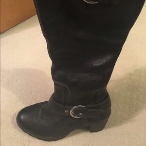 BOC Born black boots