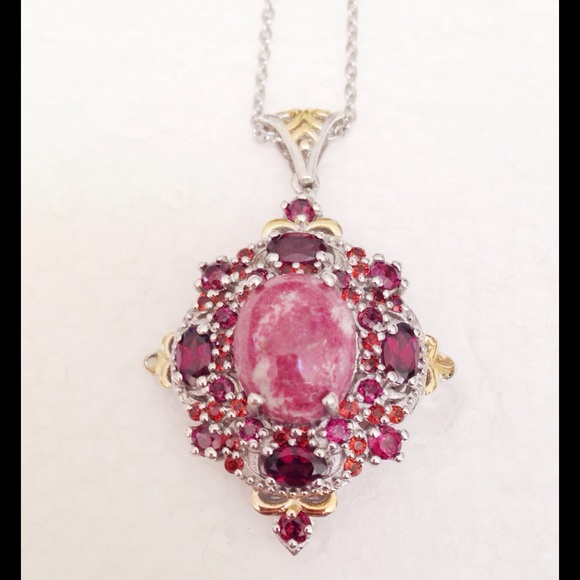 Norwegian Thulite, Rhodolite & Mozambique Garnets - Picture 2 of 3