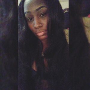 Meet your Posher, Estella