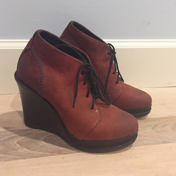 Rust & Black Rag & Bone sz 37 wedge lace up shoes