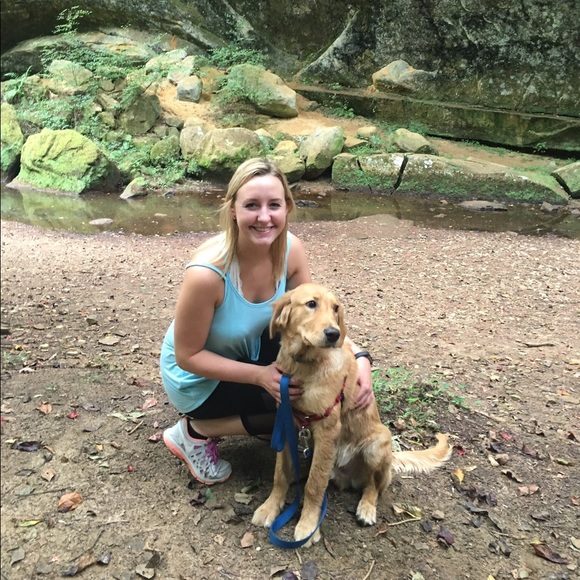 Meet your Posher, Brooke